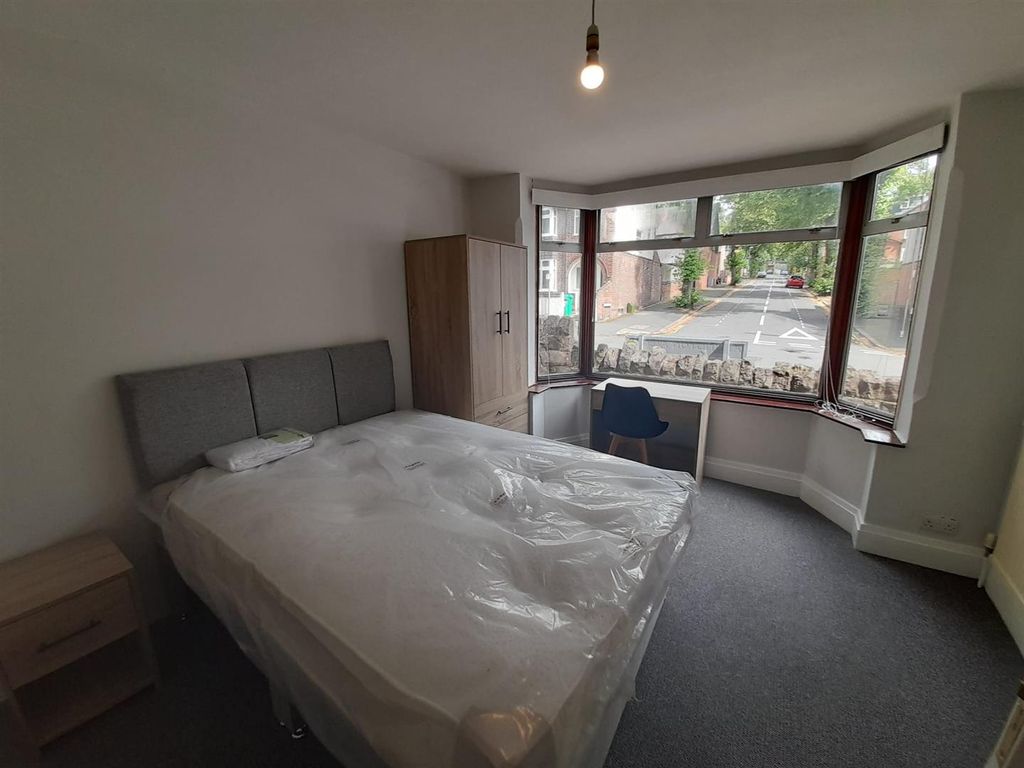 Property photo 2 of 14 Room 1.Jpg