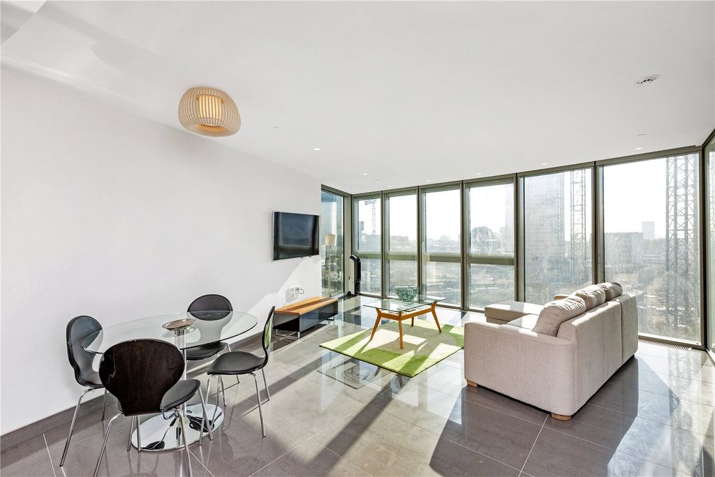 Property photo 1 of 7 Reception