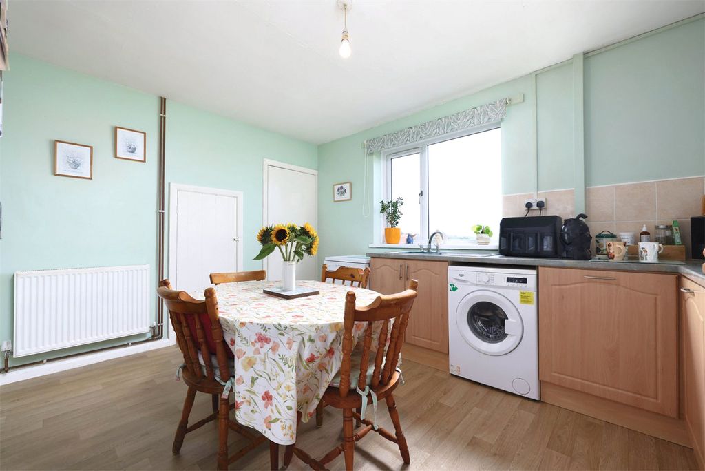 Property photo 2 of 13 Picture No. 03