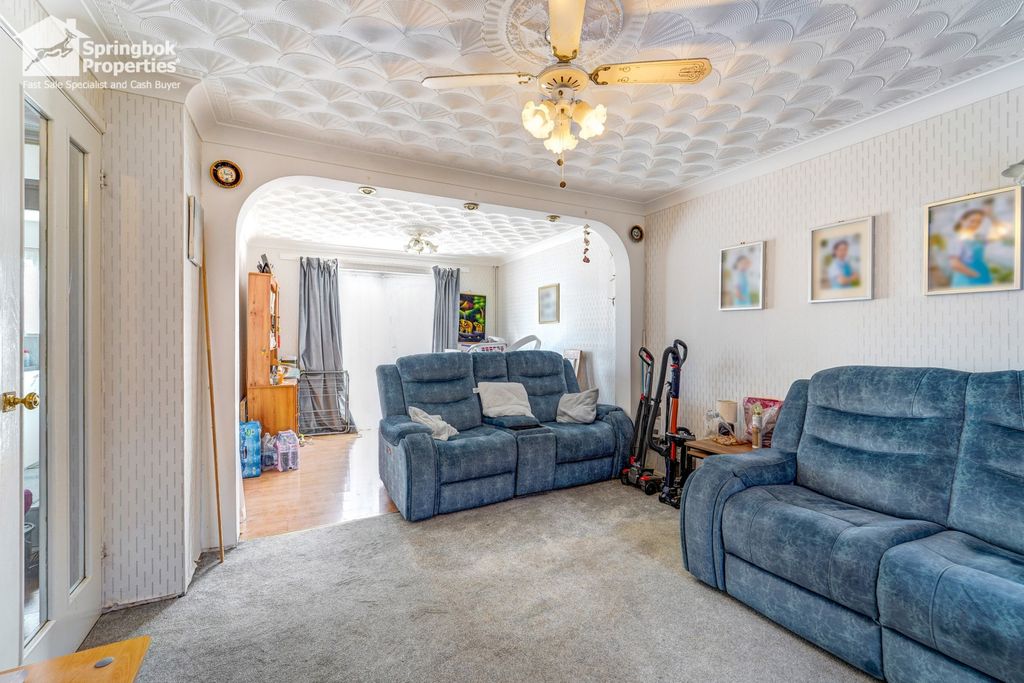 Property photo 2 of 18 Image 2