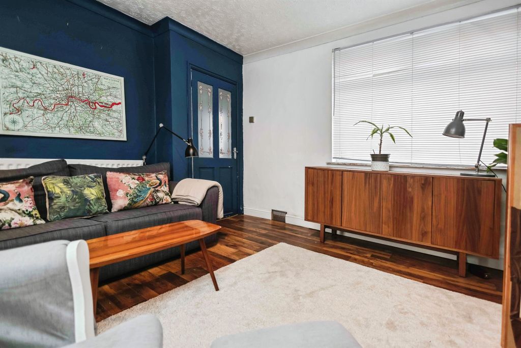 Property photo 2 of 41