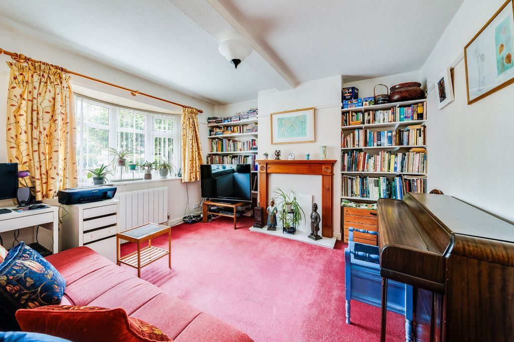 Property photo 3 of 23
