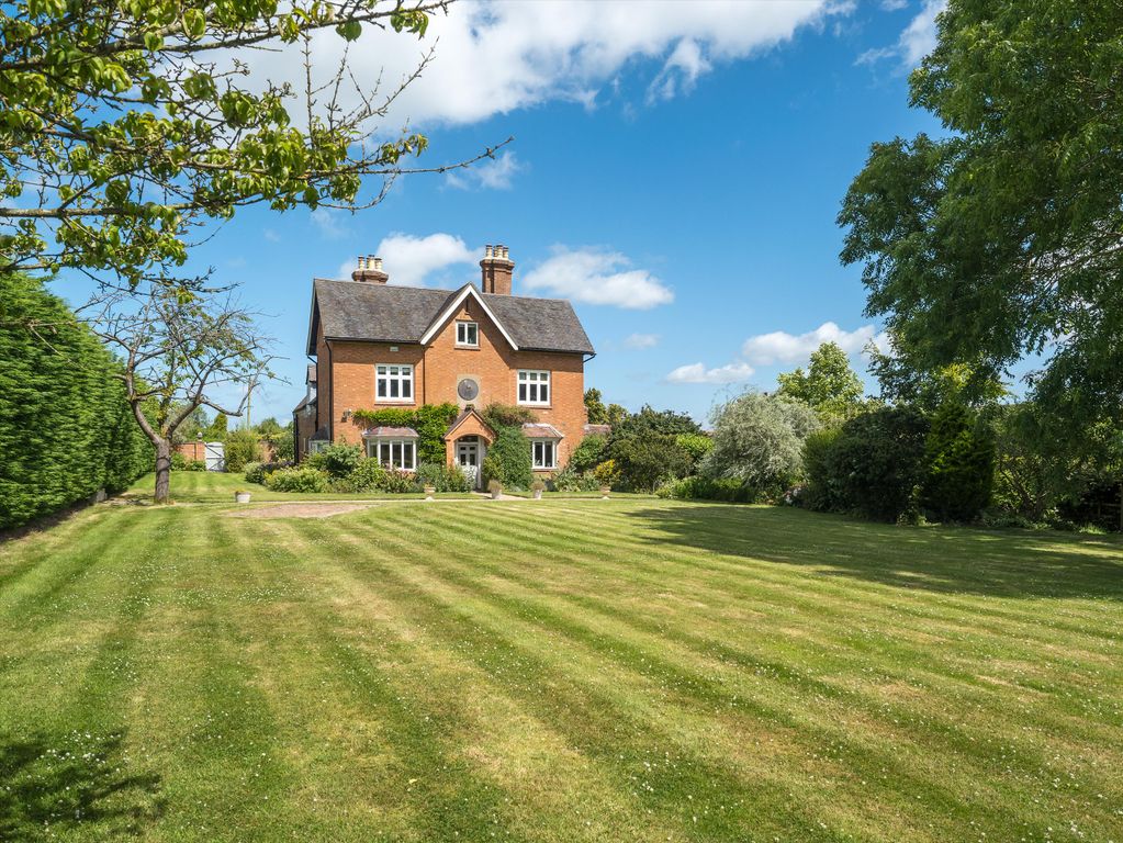 Property photo 1 of 32 Image