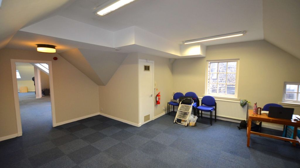 Property photo 2 of 10 Allied-Surveyors-Scotland-22-Laurie-Street-Office-
