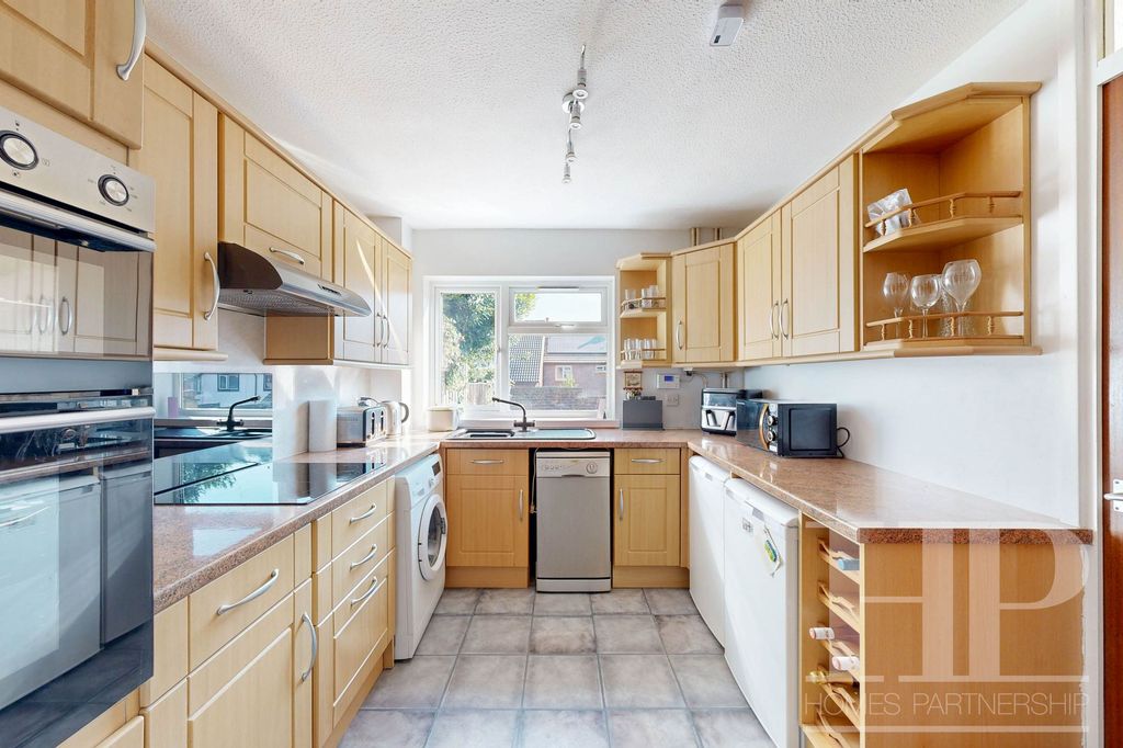 Property photo 3 of 17