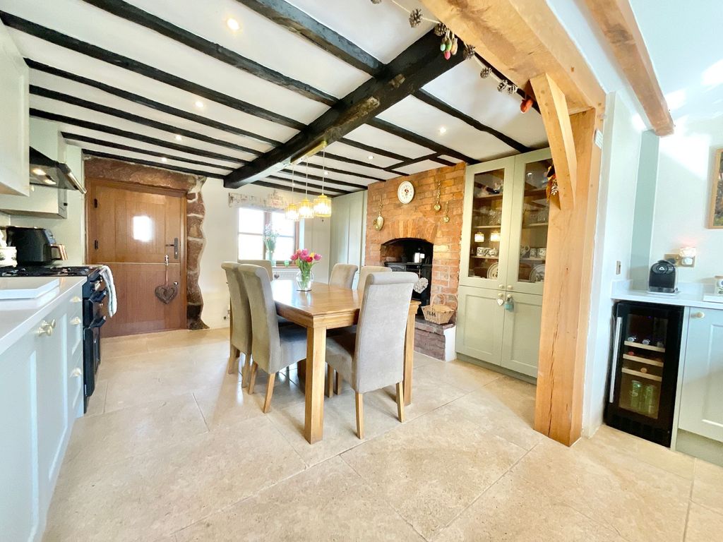 Property photo 3 of 37
