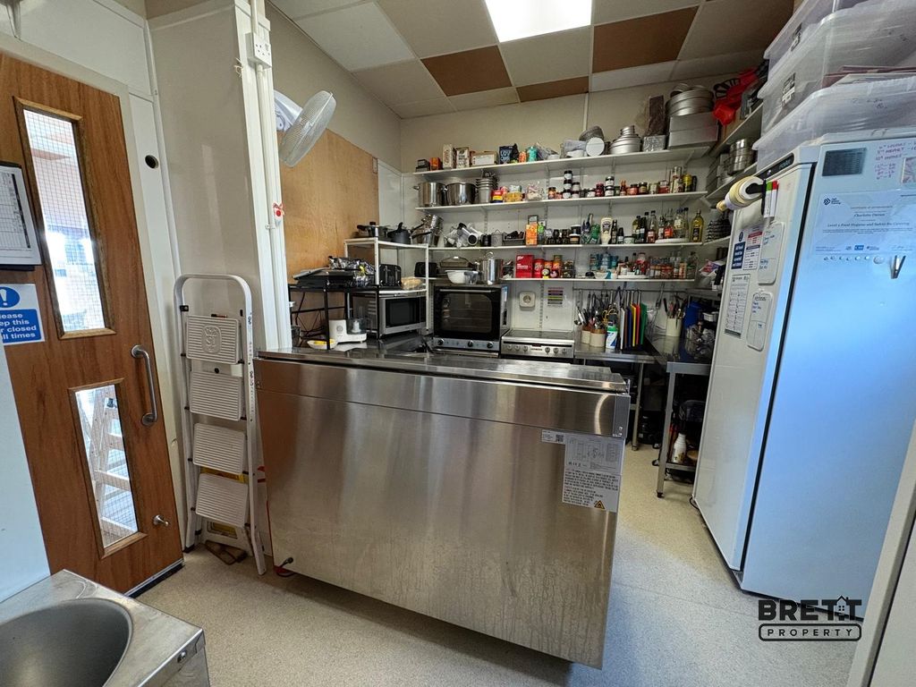 Property photo 3 of 5 Not Specified