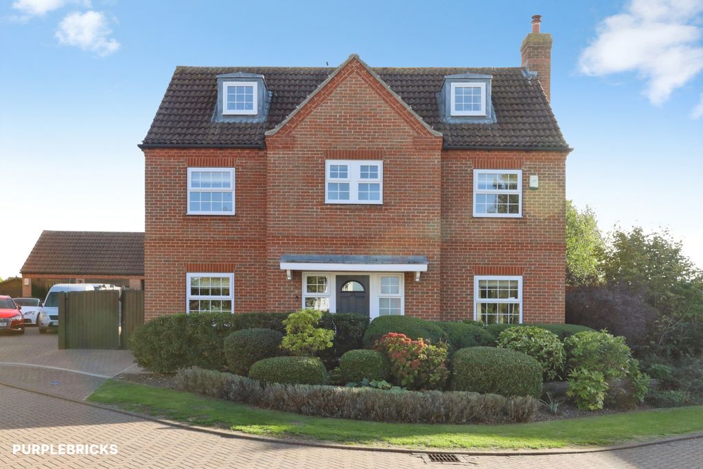Property photo 1 of 39
