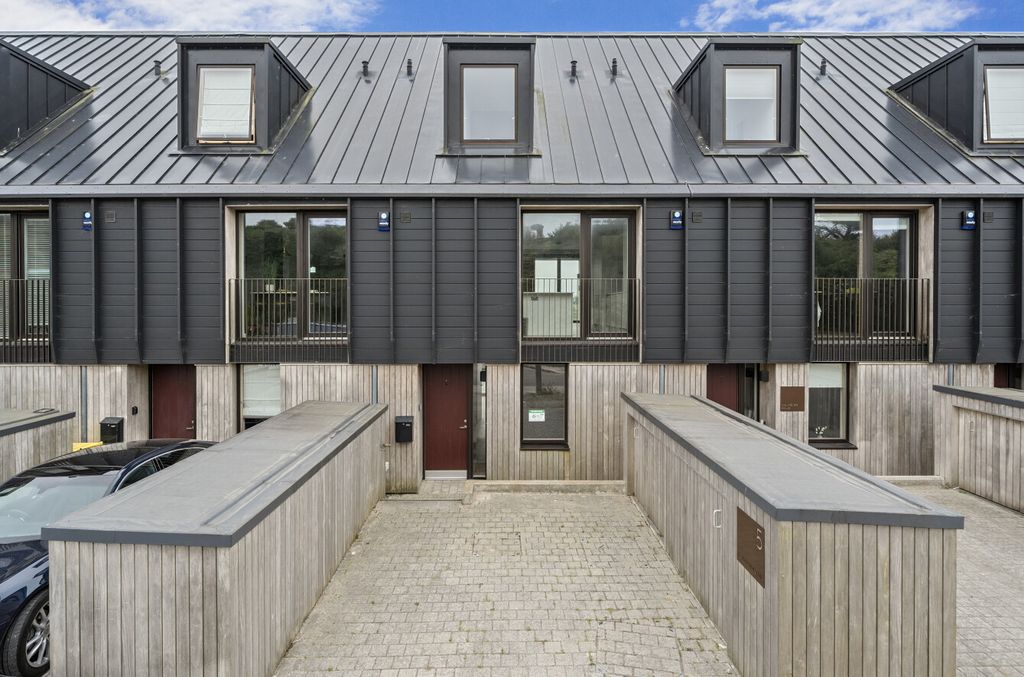 Property photo 1 of 21 1315342-1-685Ab35...