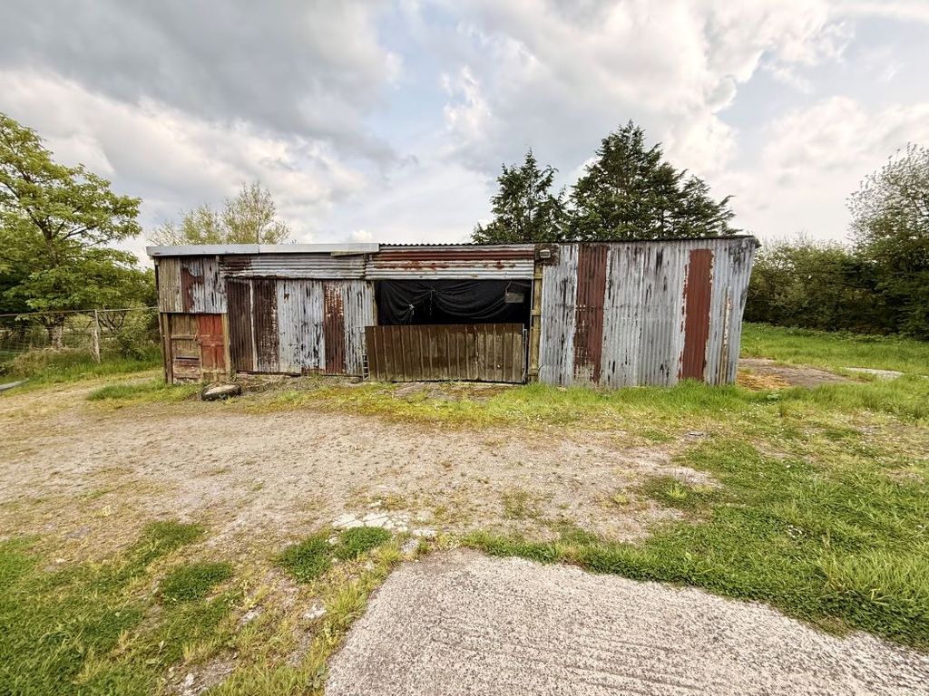 Property photo 1 of 4