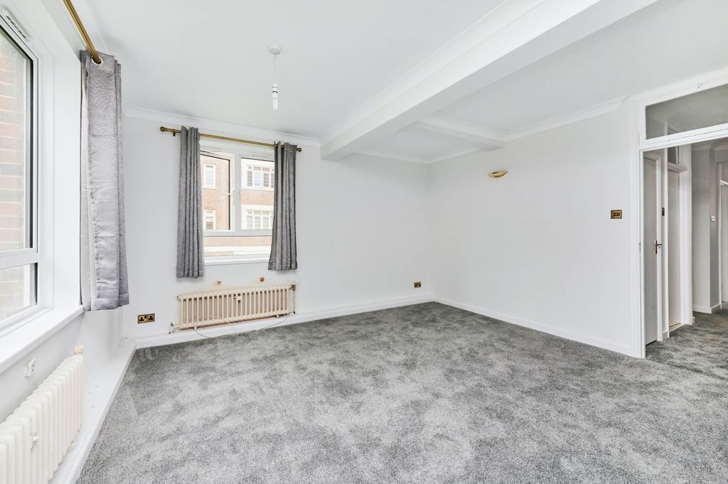 Property photo 3 of 7 Kfh_-_15_Logan_Place