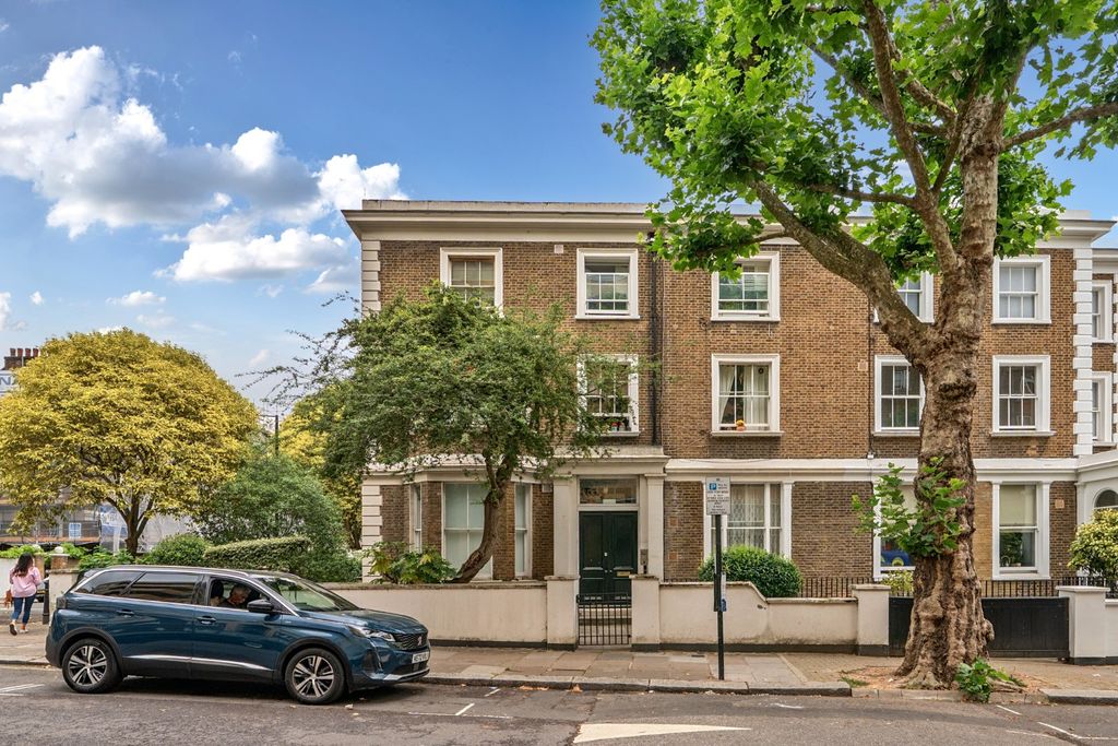 Property photo 2 of 9 External