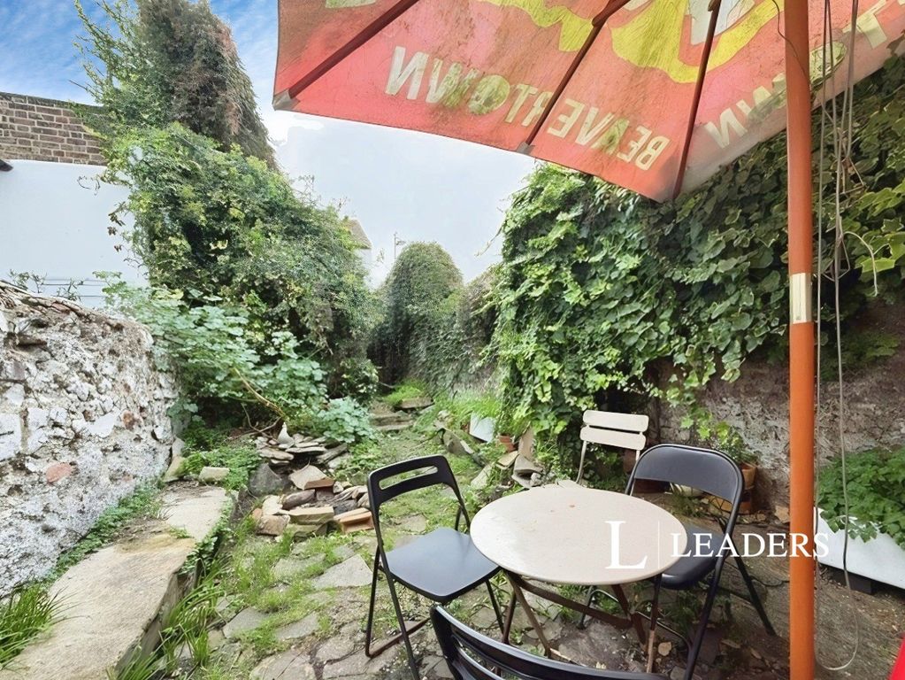 Property photo 1 of 14 Garden
