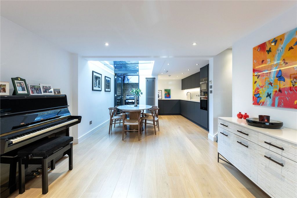 Property photo 1 of 13 Dining Area