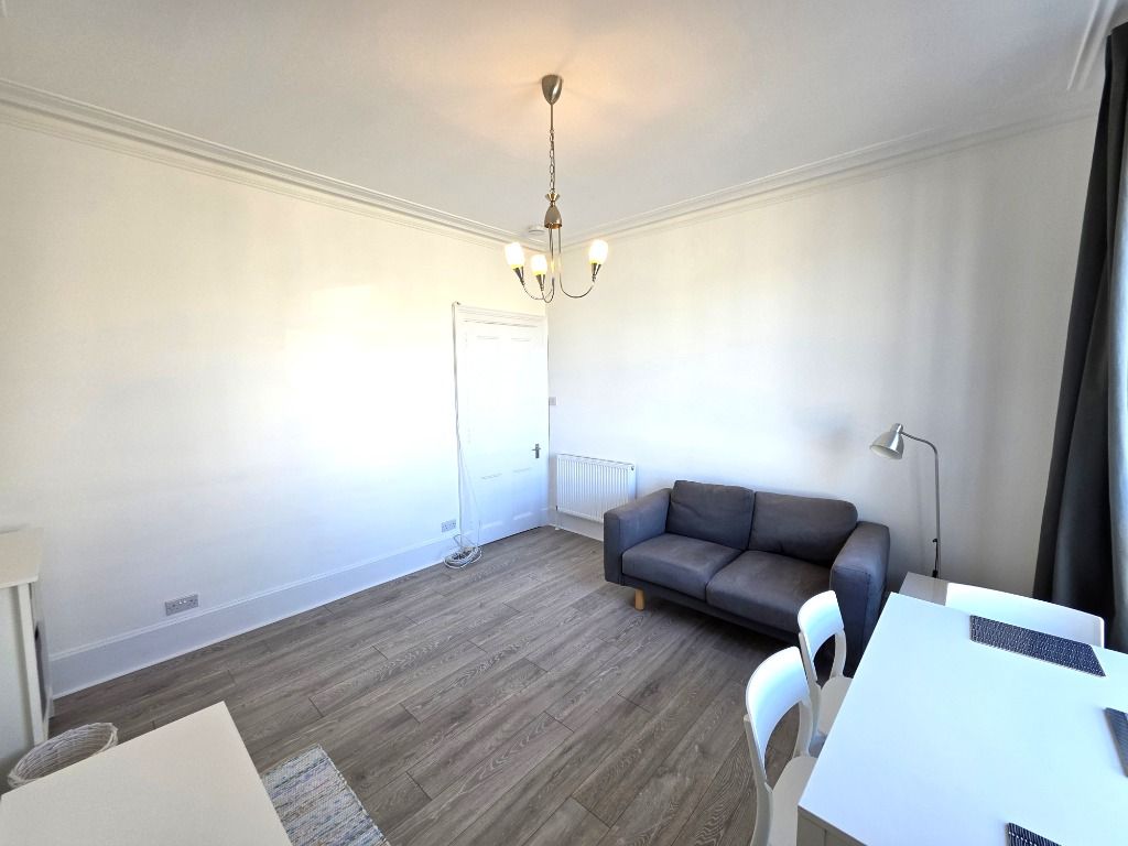 Property photo 3 of 10 Photo 3