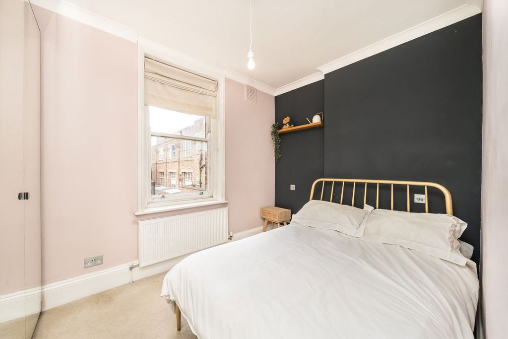 Property photo 3 of 6