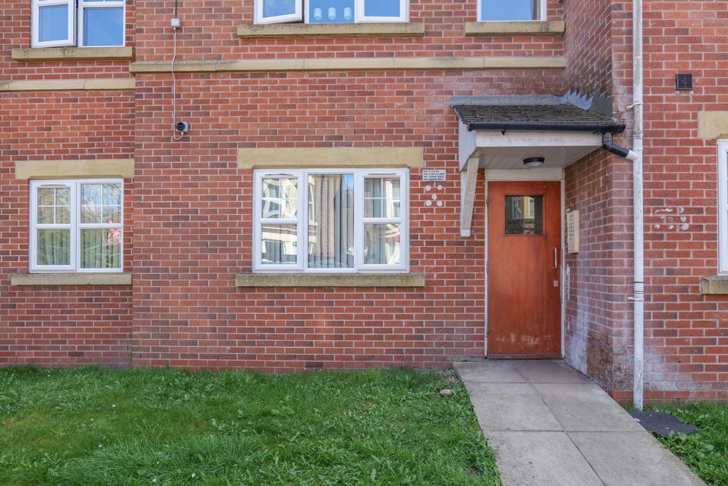 Property photo 1 of 26