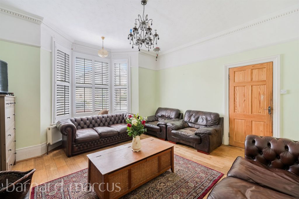 Property photo 2 of 15