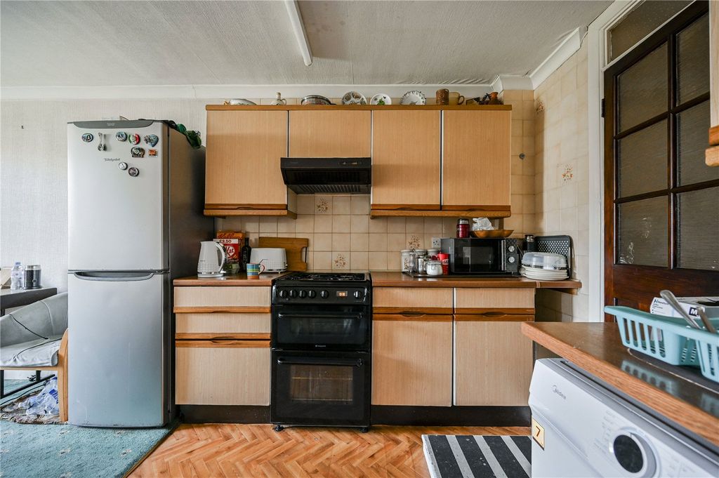 Property photo 3 of 11 Picture No. 06