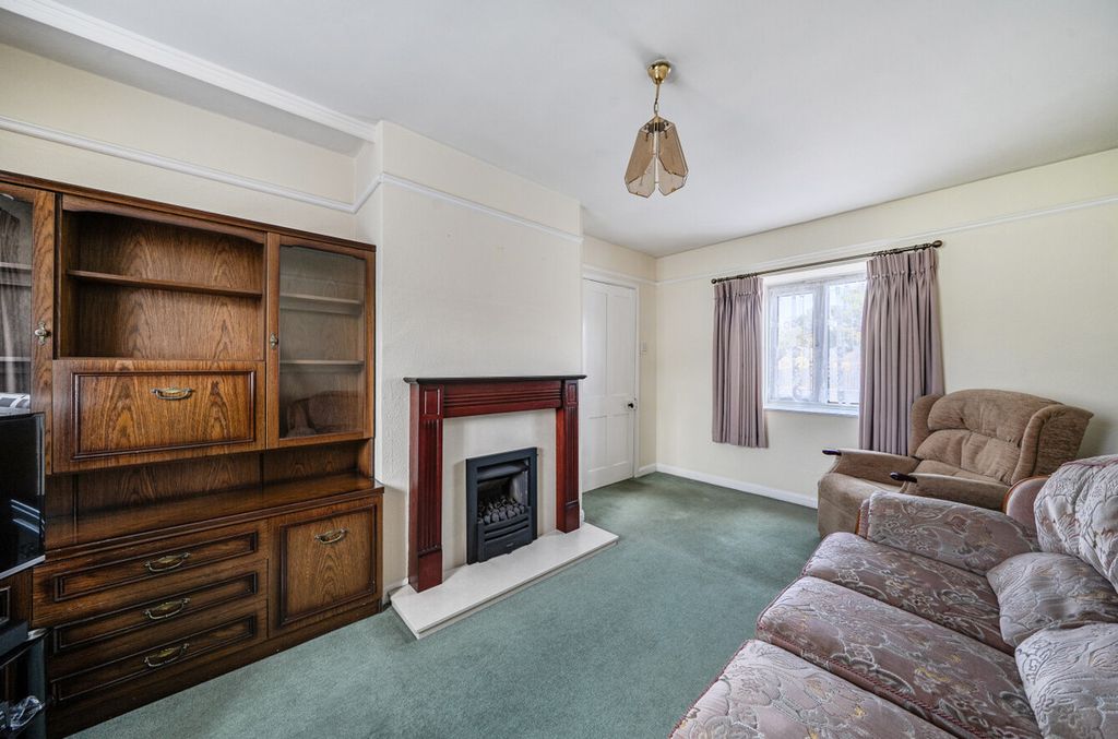 Property photo 3 of 17