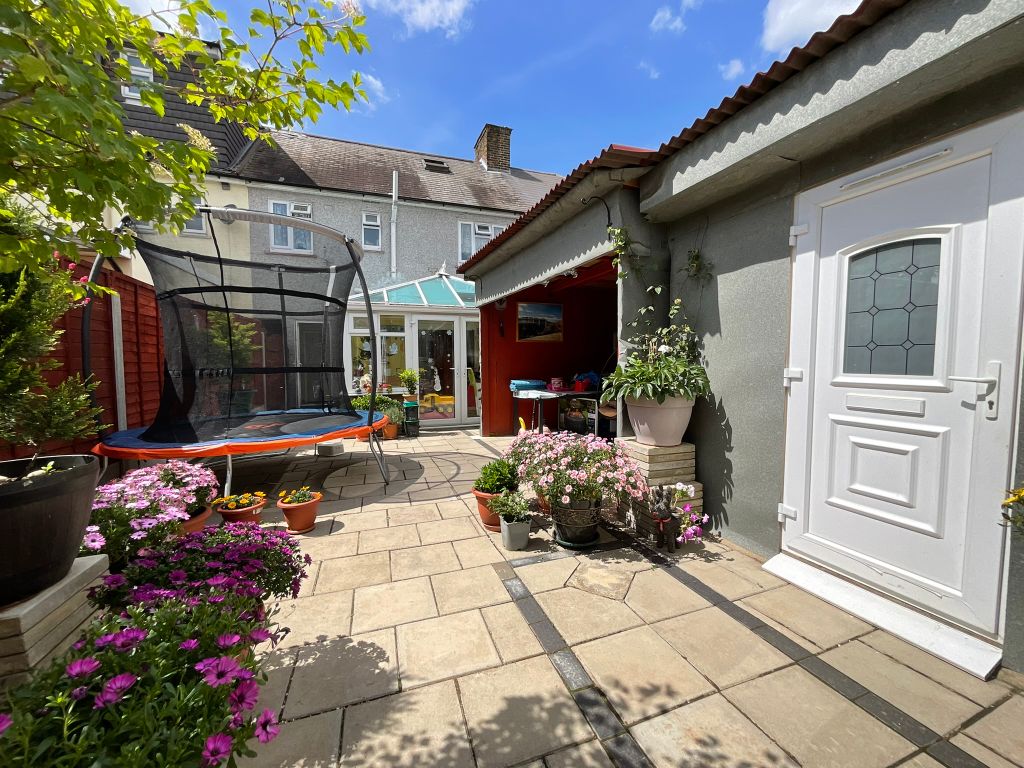 Property photo 3 of 16