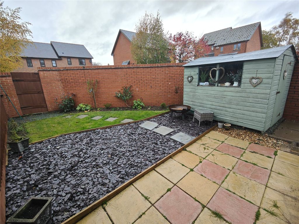 Property photo 2 of 7 Picture No. 40