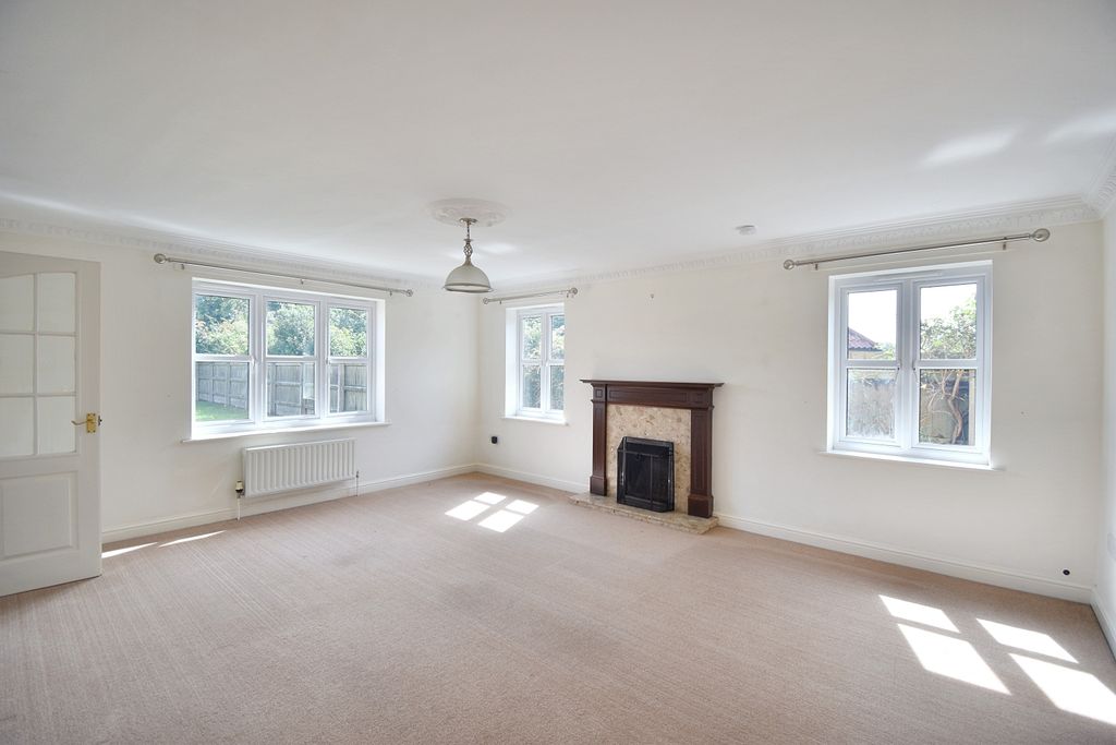 Property photo 3 of 23