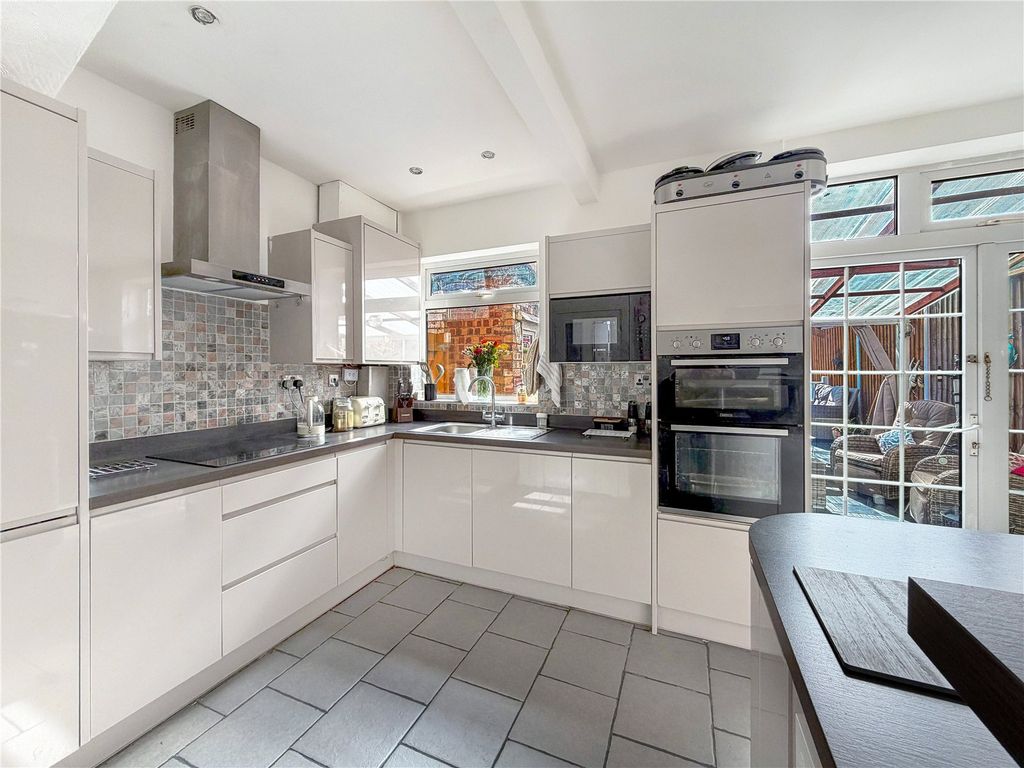Property photo 3 of 21 Kitchen Diner