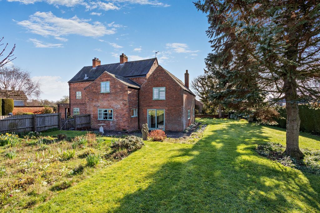 Property photo 3 of 18 Picture No. 04