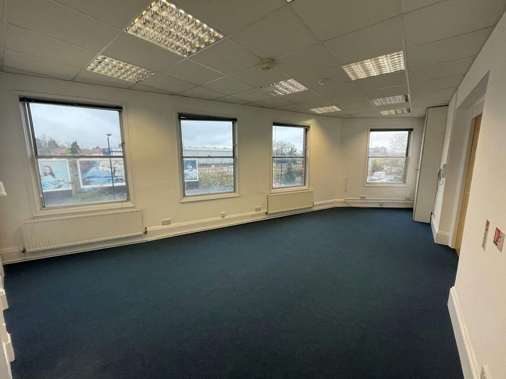 Property photo 3 of 4 Img 8.Jpg