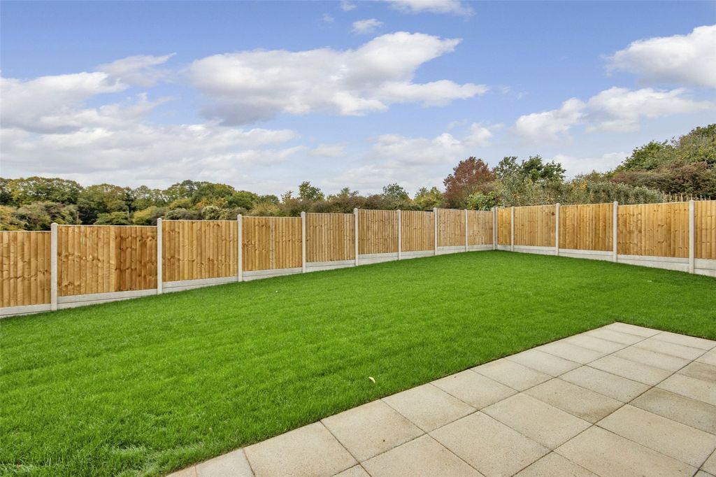 Property photo 2 of 16 Plot 20 Garden