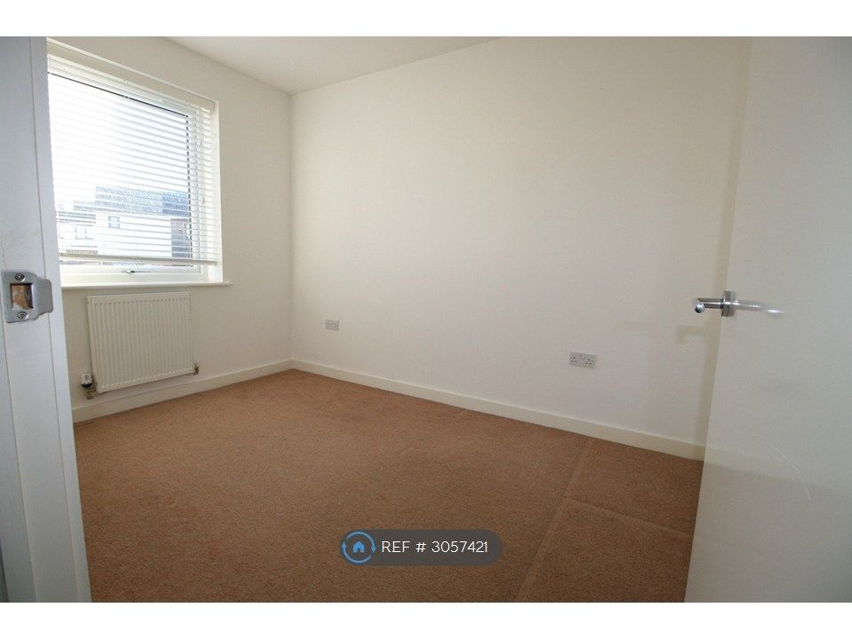 Property photo 3 of 31