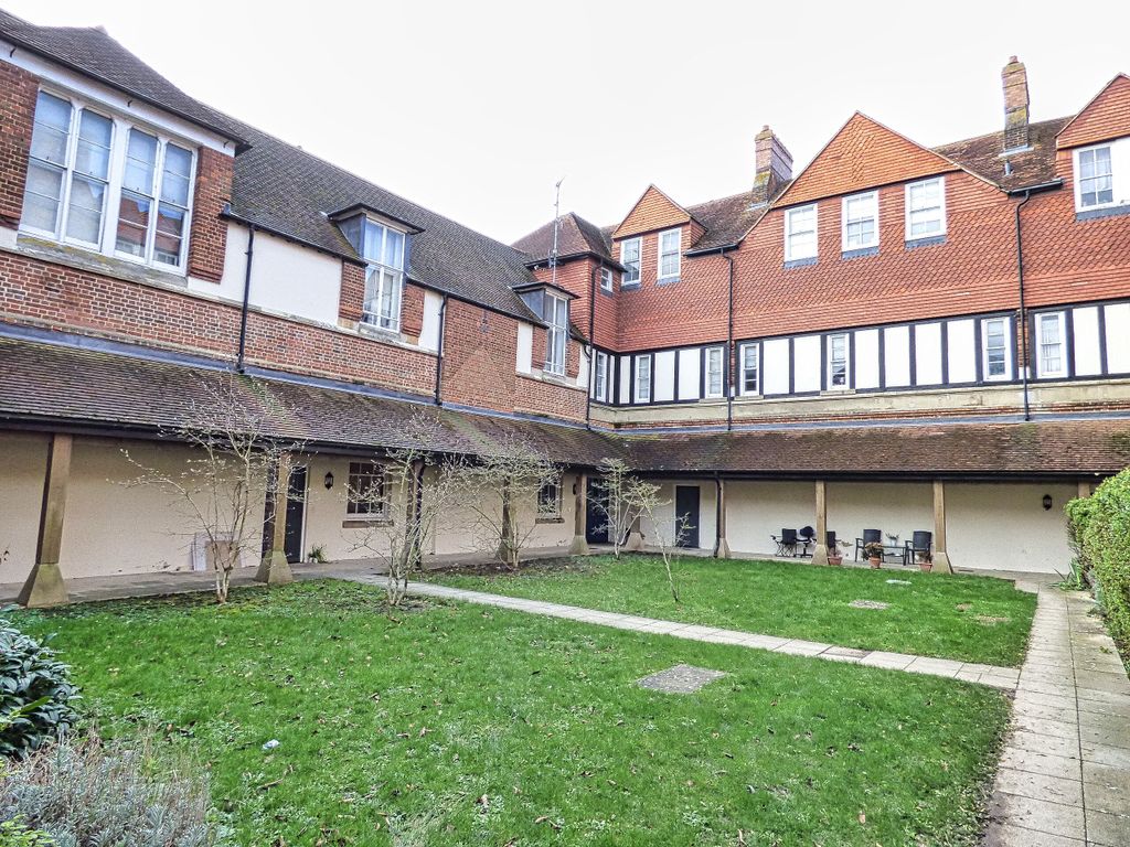 Property photo 1 of 59 P1320116