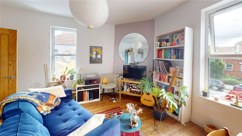 Property photo 2 of 8 Picture No. 02