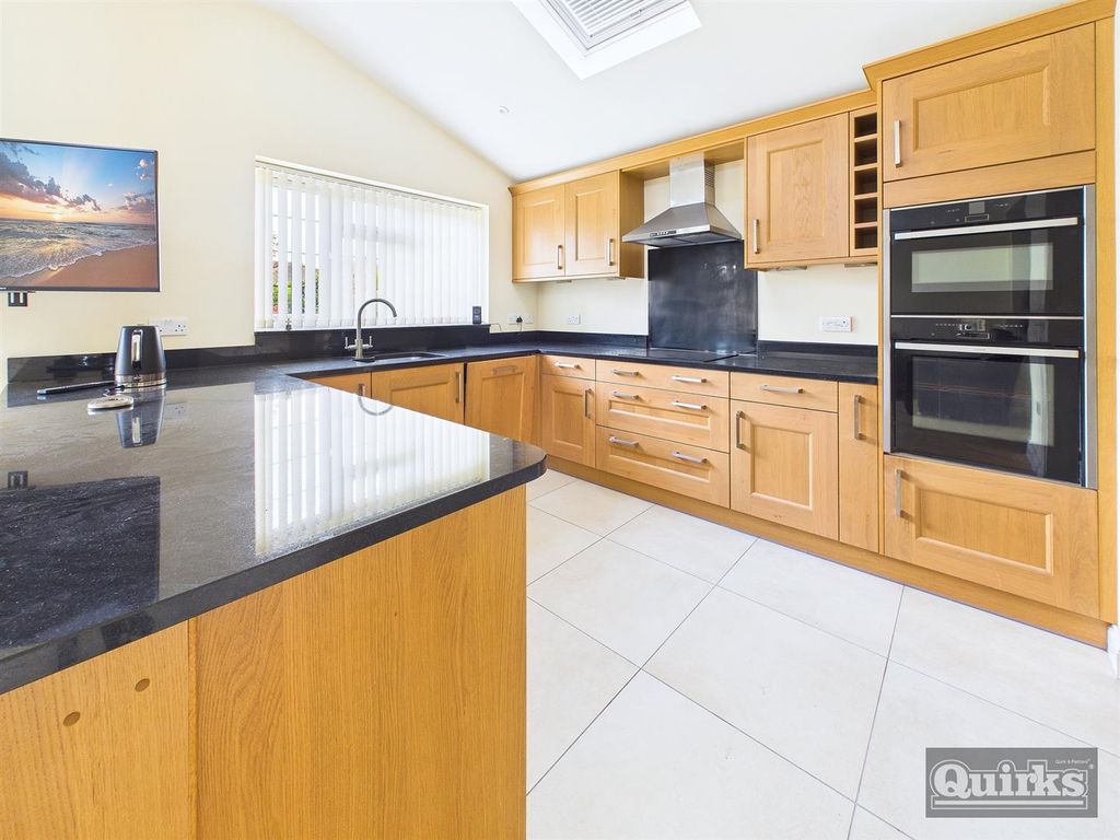 Property photo 2 of 22 Cam02342G0-Pr0169-Still008.Jpg