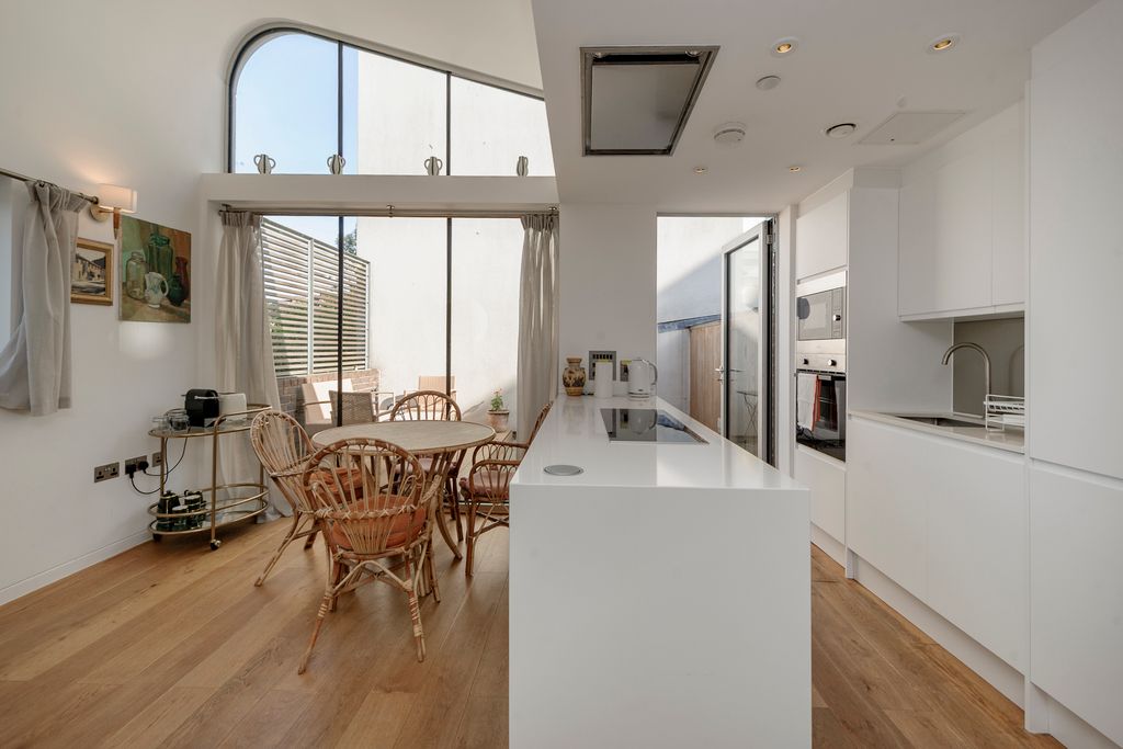 Property photo 1 of 27 2 Princess Louise Walk-8908.Jpg