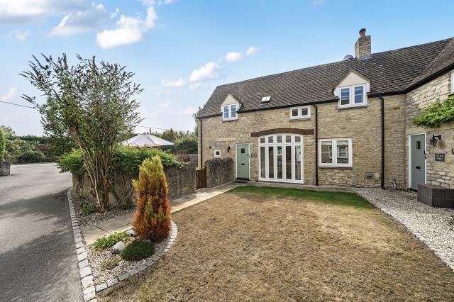 Property photo 1 of 21 External View