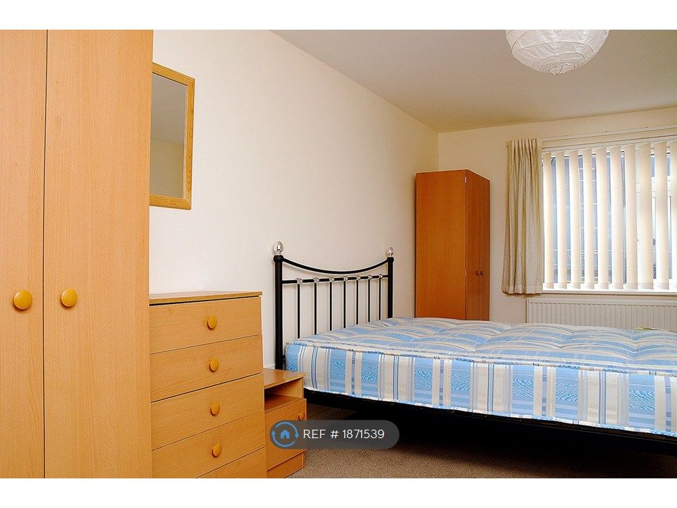 Property photo 3 of 23