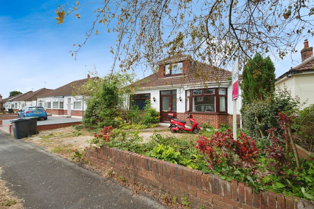 Property photo 1 of 17