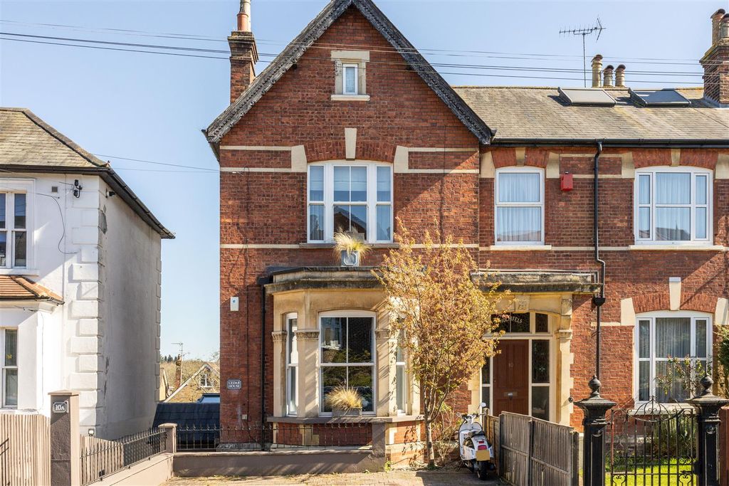 Property photo 1 of 30