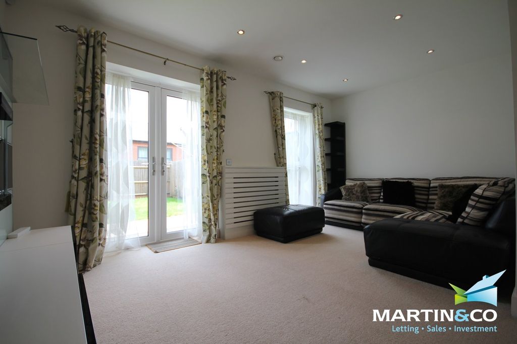 Property photo 3 of 11