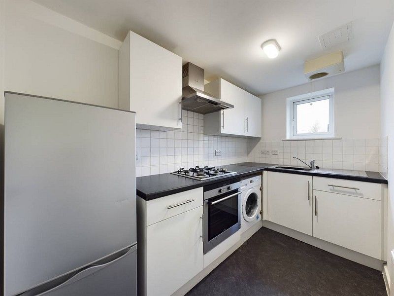 Property photo 3 of 9 Kitchen