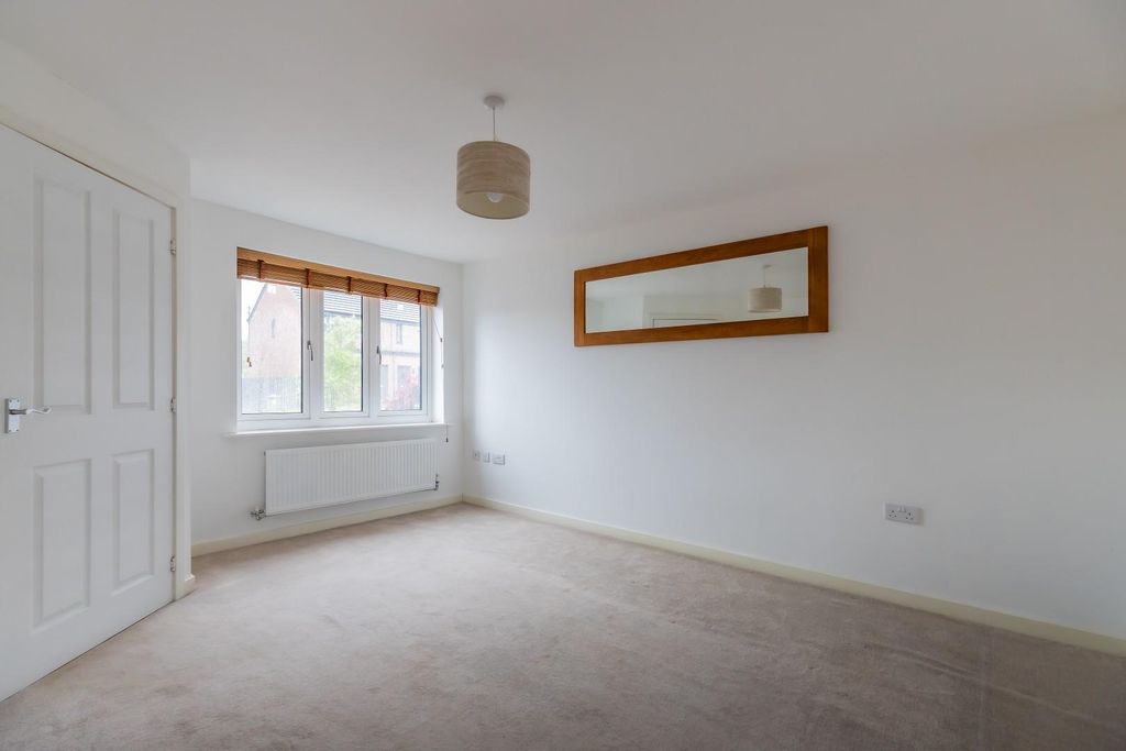 Property photo 3 of 15 21 (9 Of 21).Jpg