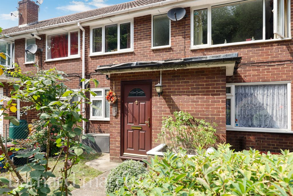 Property photo 1 of 11