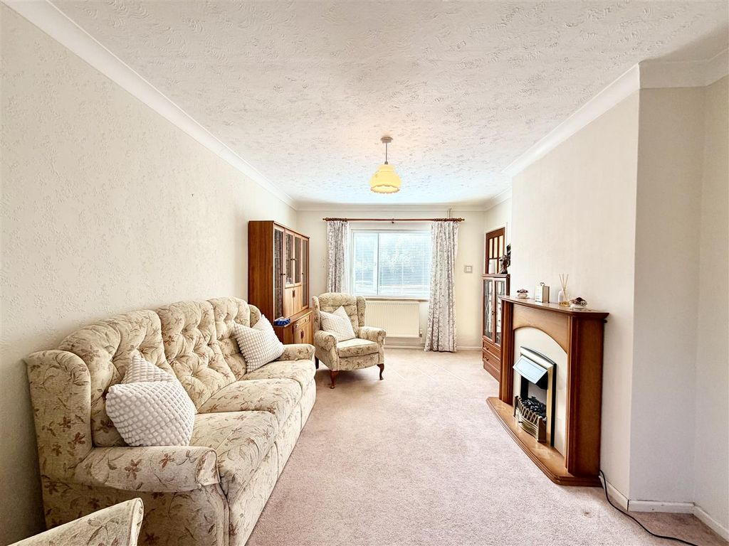 Property photo 2 of 22 2