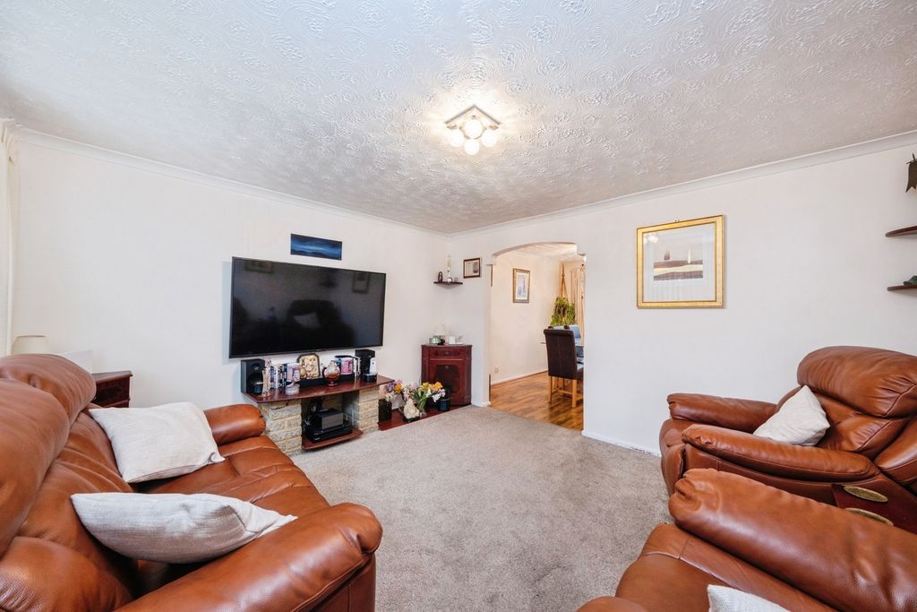 Property photo 3 of 14 Pbox-Img.Jpg