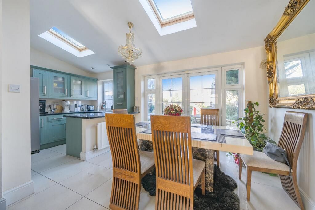 Property photo 2 of 18