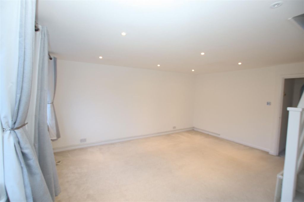 Property photo 3 of 15 Img_1129.Jpg