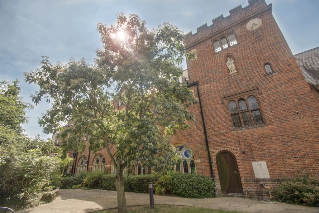 Property photo 1 of 11 Front