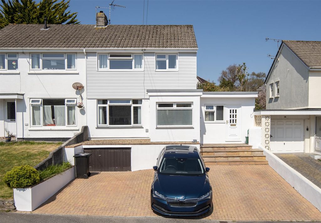 Property photo 1 of 20